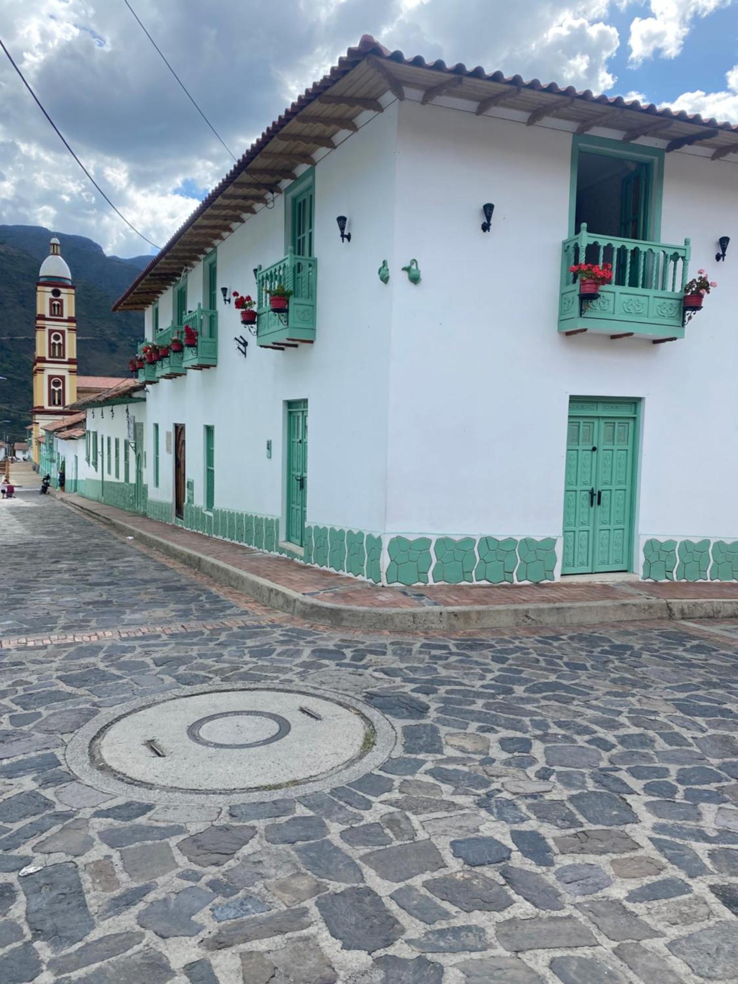 Gll Hotel El Cocuy エクステリア 写真