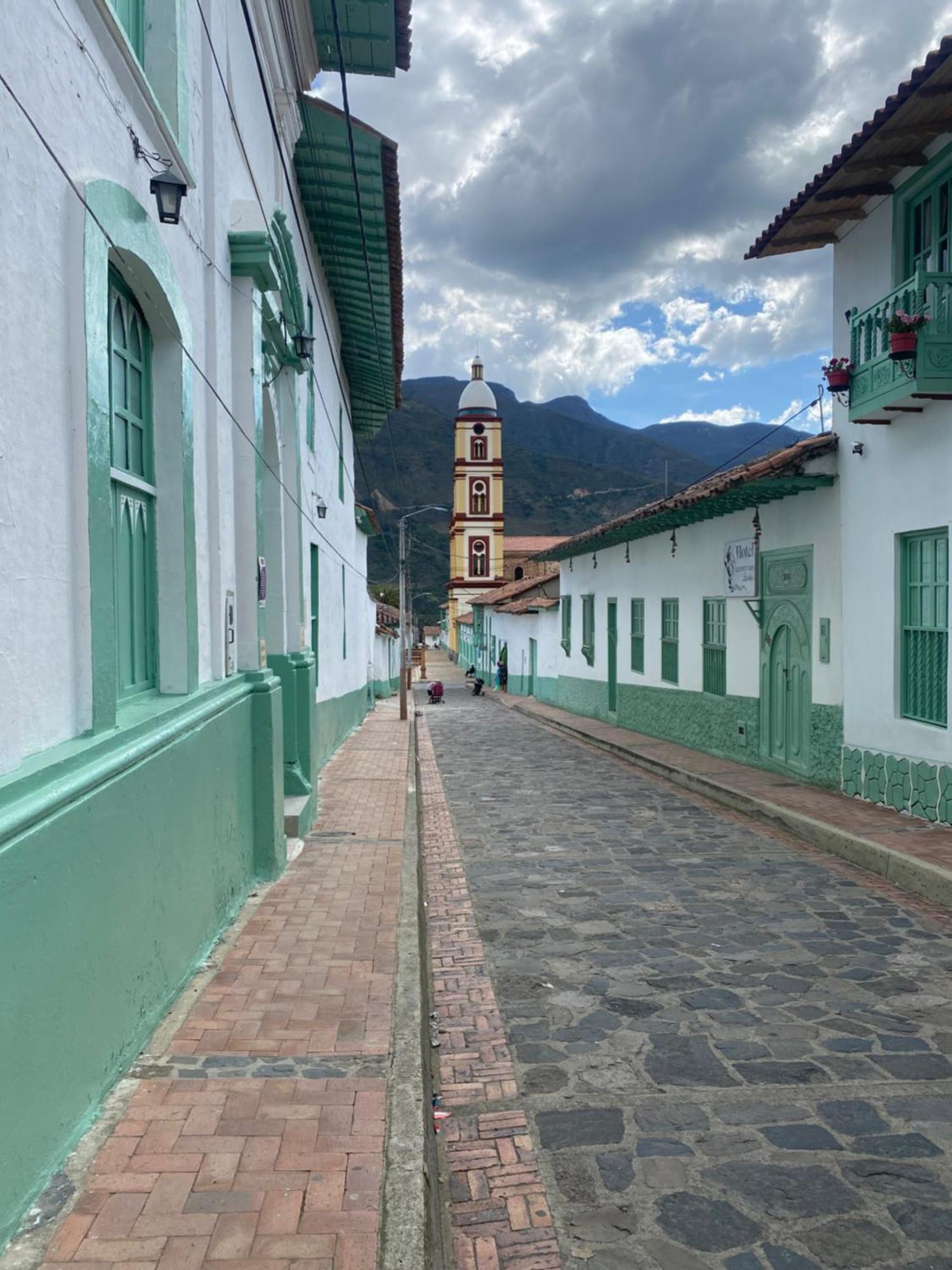 Gll Hotel El Cocuy エクステリア 写真