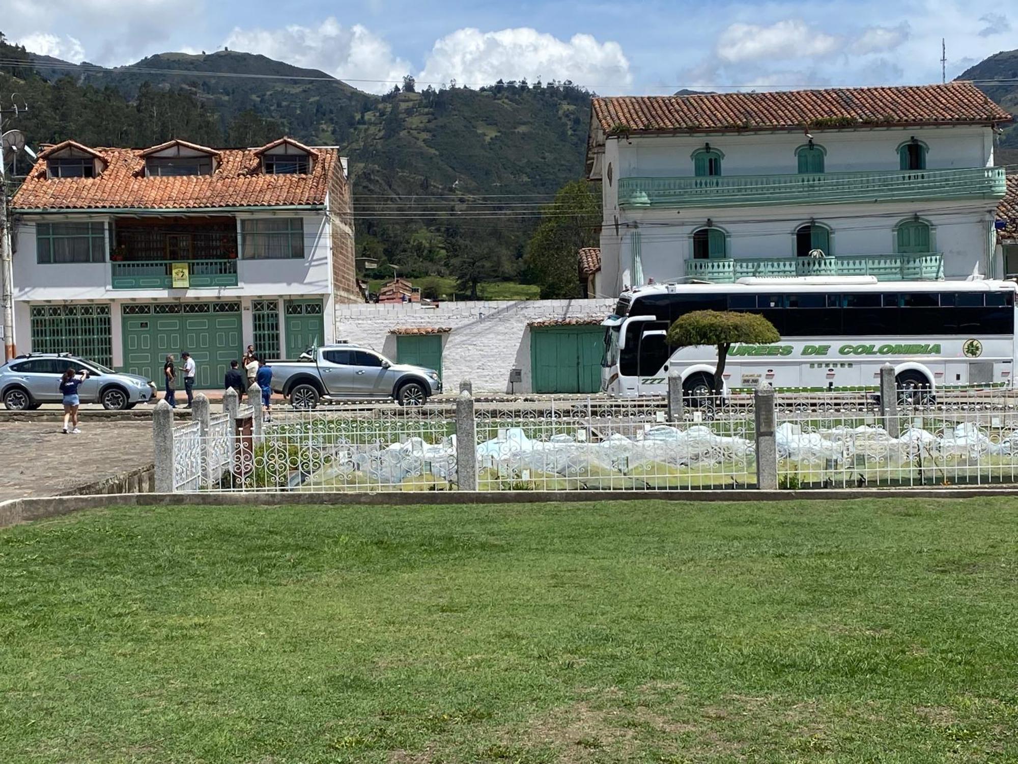Gll Hotel El Cocuy エクステリア 写真